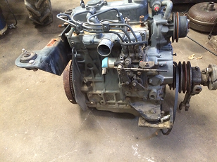 Salvage Tractor - Kubota D1105 engine