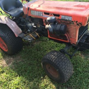 Salvage Tractor - Kubota B6100E