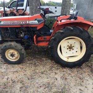 Salvage Tractor - Hinomoto E1804