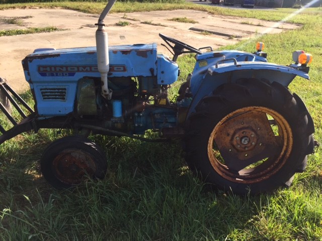 Salvage Tractor - Hinomoto E180