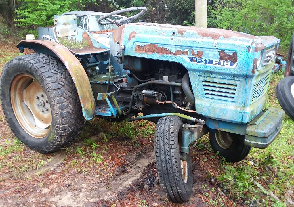 Salvage Tractor Hinomoto E15 S100 Toyosha