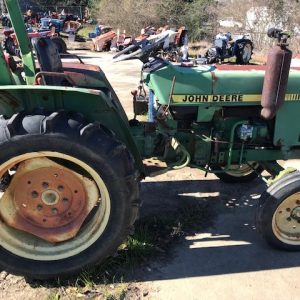 Salvage Tractor - John Deere 750