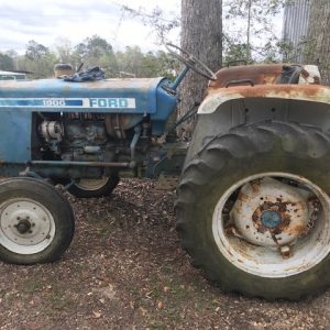 Salvage Tractor - Ford 1900
