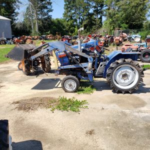 Salvage Tractor - Iseki TL1900