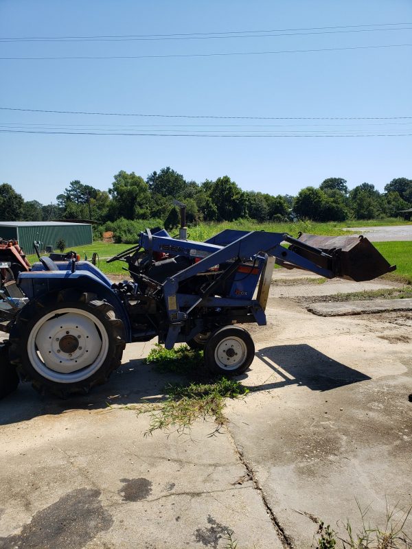 Salvage Tractor - Iseki TL1900