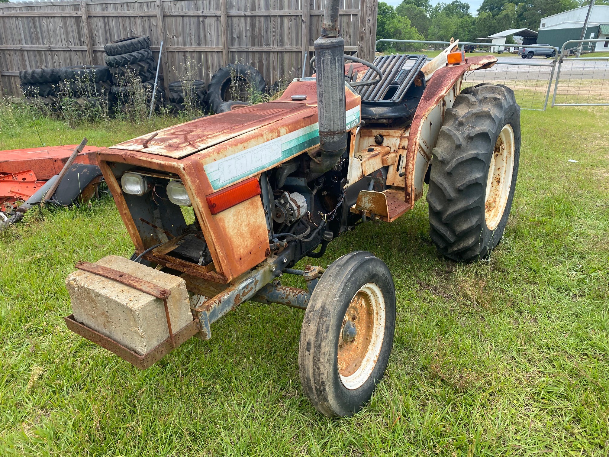 Salvage Tractor Bolens G272