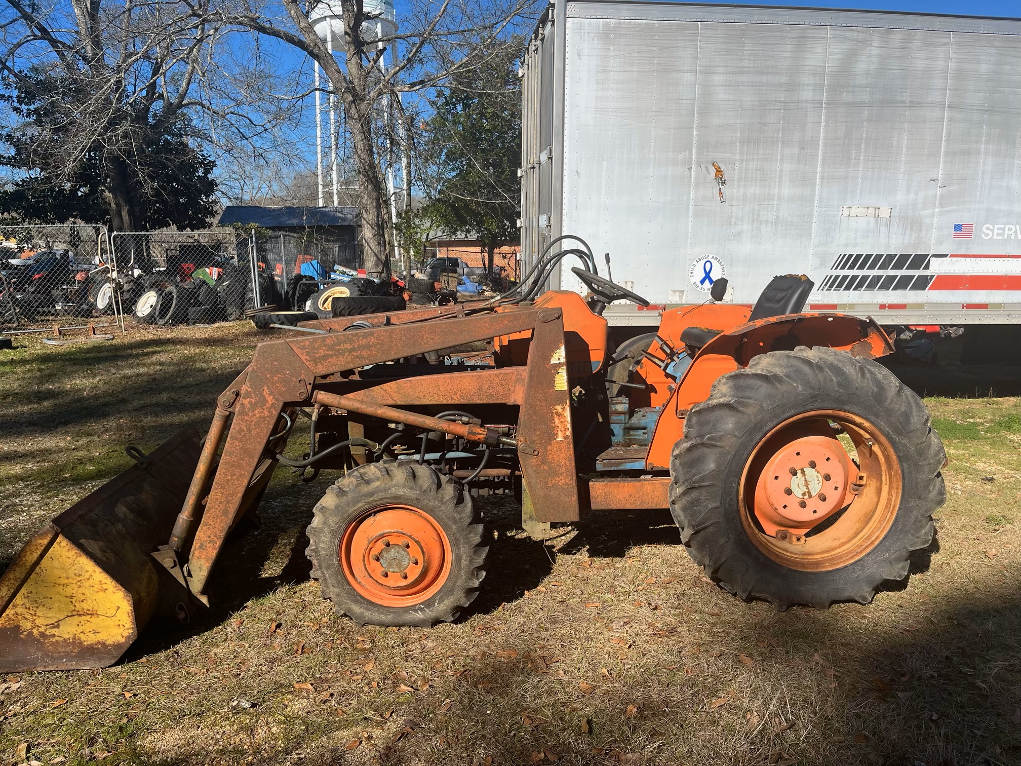 Salvage Tractor | Kubota L295DT