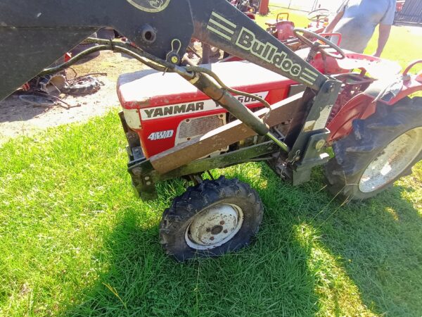 ヤンマー トラクター YM1500D 本体　ジャンク Yanmar YM1500D- Salvage Tractor – Southern Global Tractor