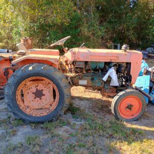 Kubota L200 #2- Salvage Tractor
