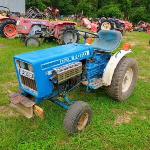 Ford 1100- Salvage Tractor