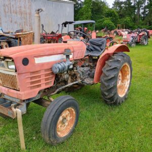 Salvage Tractors – Southern Global Tractor